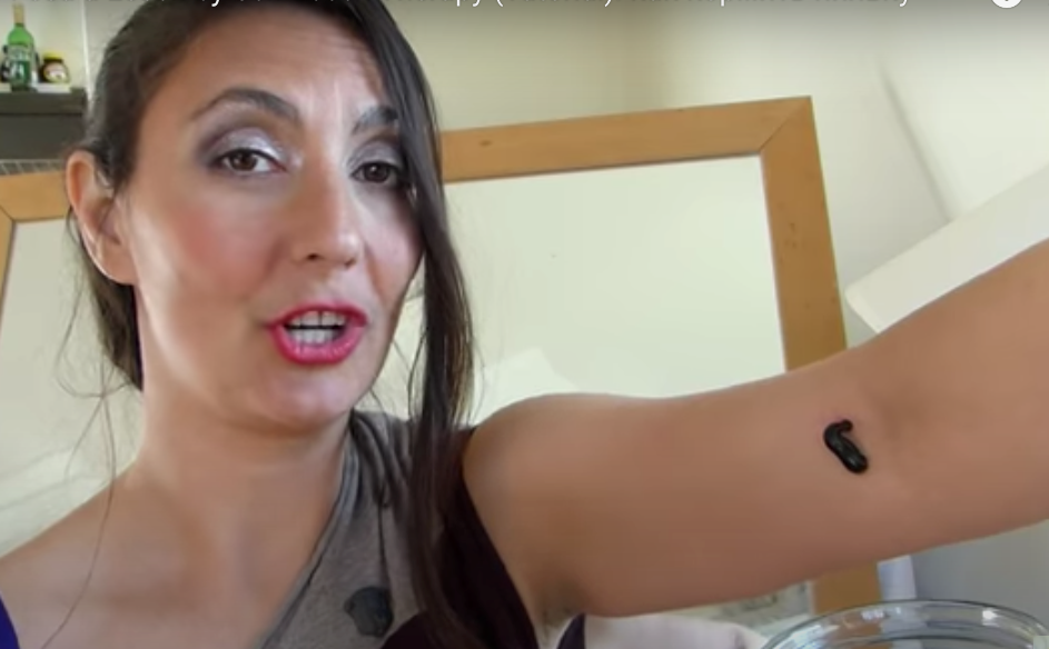 How to Feed a Leech by Self Leech Therapy (Tutorial)
